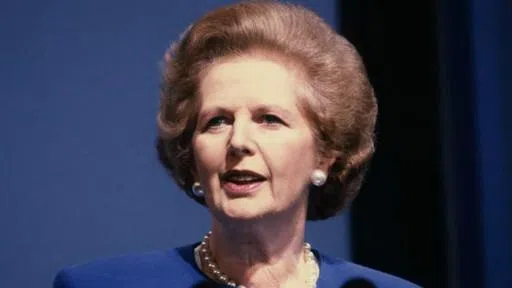 1979年至1990年担任英国首相、保守党党魁的“铁娘子”撒切尔夫人是20世纪英国任期最长的首相。