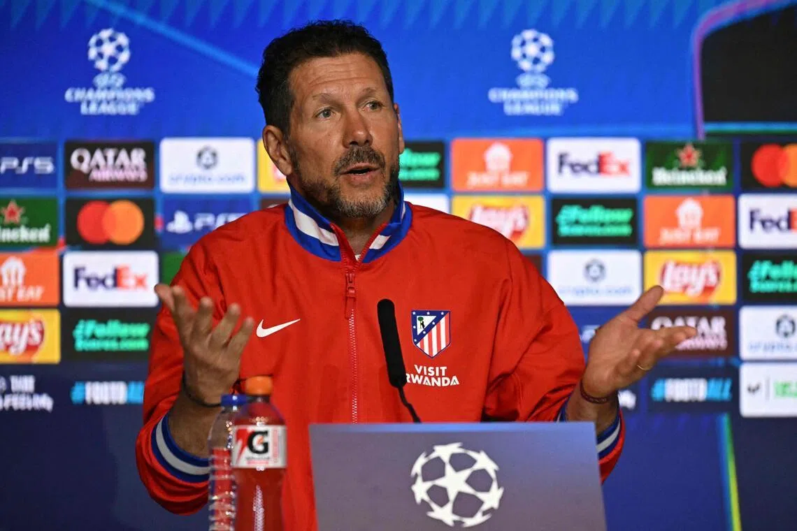 虽然头号门将奥布拉克已经伤愈，但体马主帅西梅奥内（图）拒绝确认前者将回归首发。（法新社）