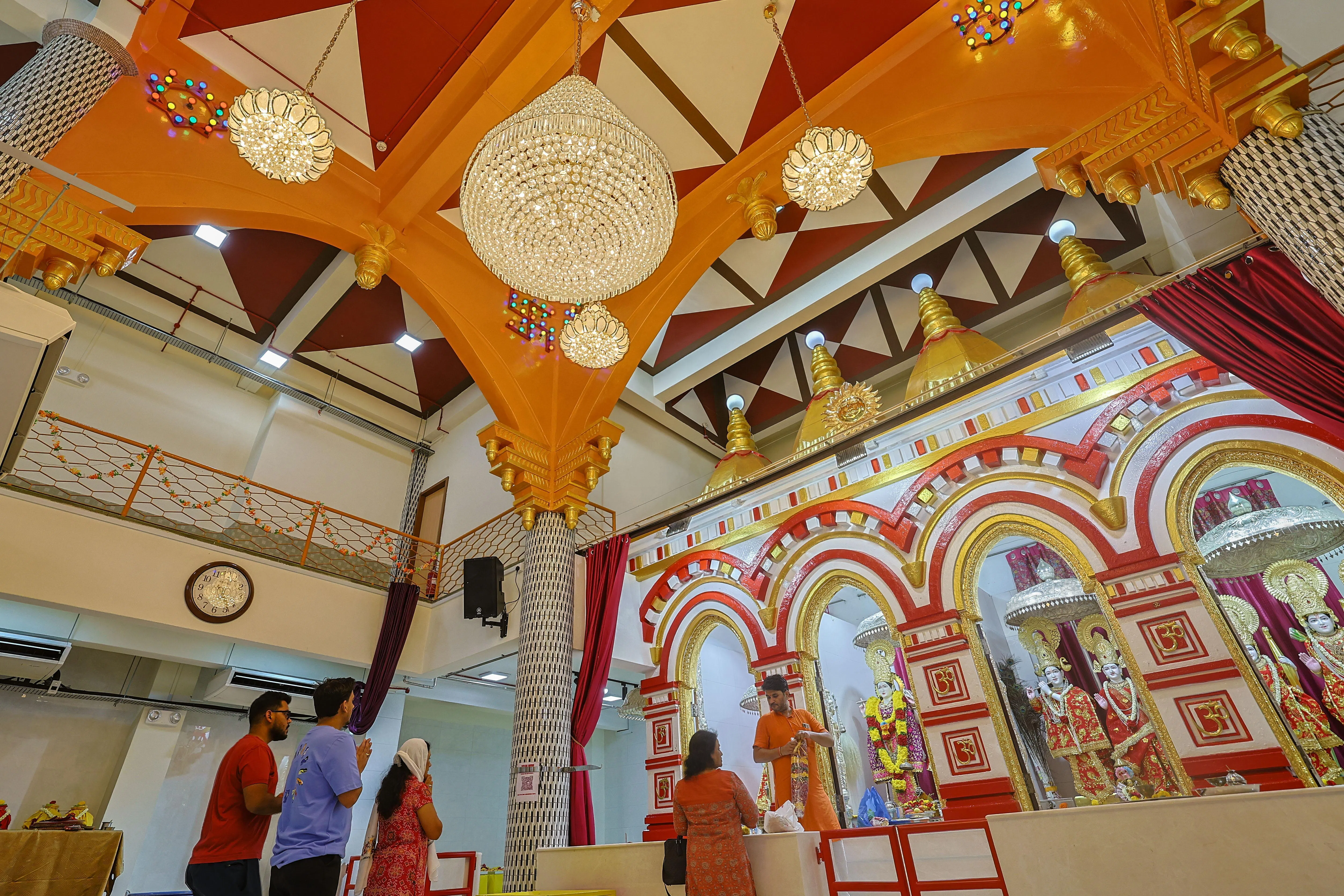 经过耗资300万元的大规模翻修，拉萨米那炎兴都庙的建筑面积扩大约30%，以满足社区日益增长的信仰需求。（淡米尔之声）