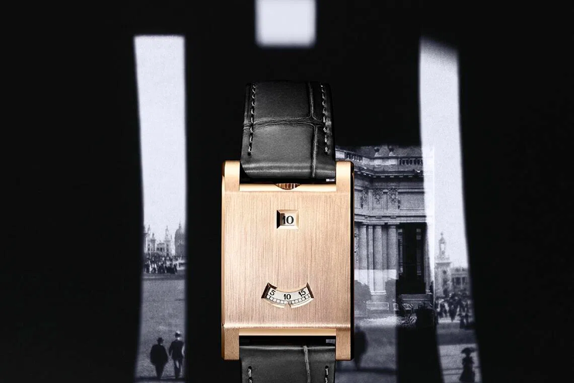 今年亮相的Tank à Guichets新作，展现另一种“形”的表达，表耳经抛光，表壳以缎面效果收尾。（卡地亚提供）