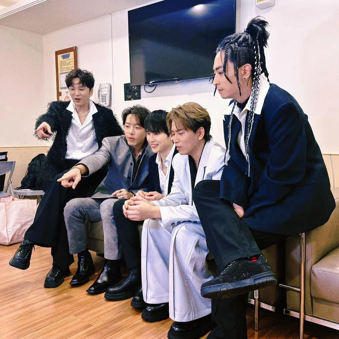 Energy为“早报Energy E16蹲挑战”的挑战者讲评。（取自Energy IG）