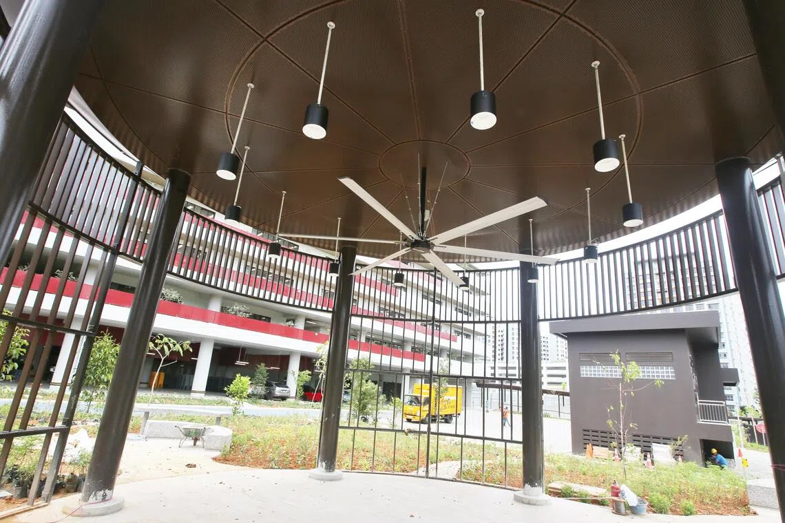 欧南中学在盛港校园打造学习亭等户外空间，让学生有机会体验城市农业等活动，提高生态永续的意识。（特约陈福洲摄）