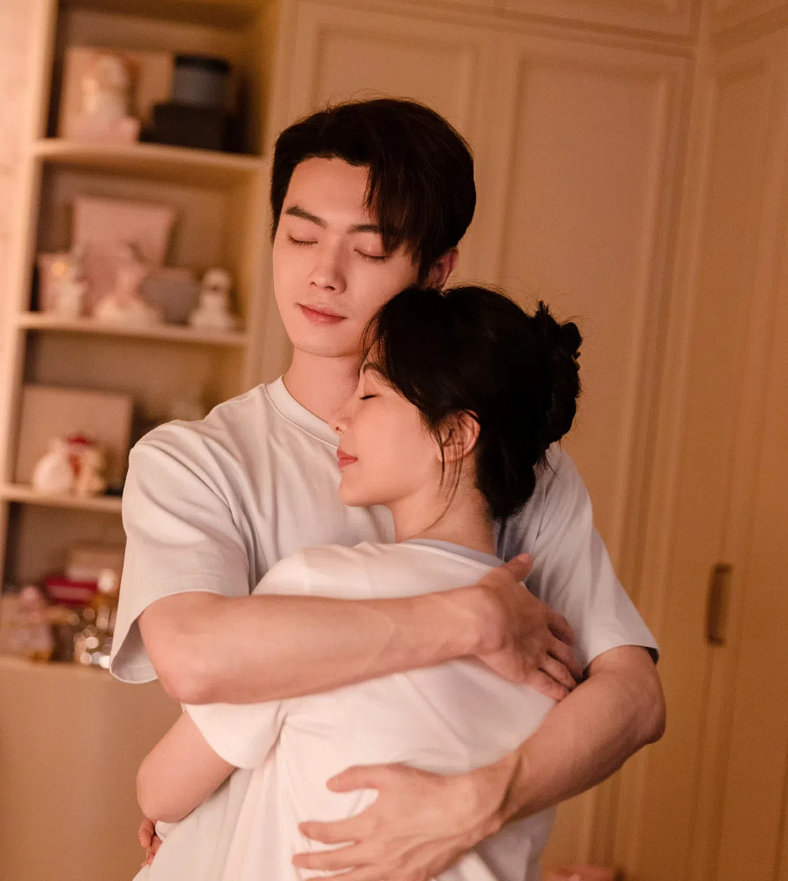 由许凯和杨紫主演的《承欢记》将男女主角的的爱情线变得更甜更美好。（取自剧集微博）