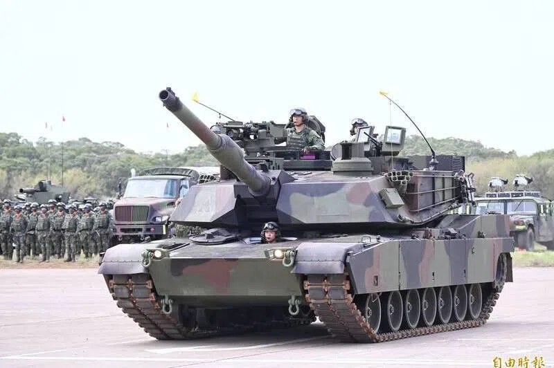 美国最后一批M1A2T坦克已抵台