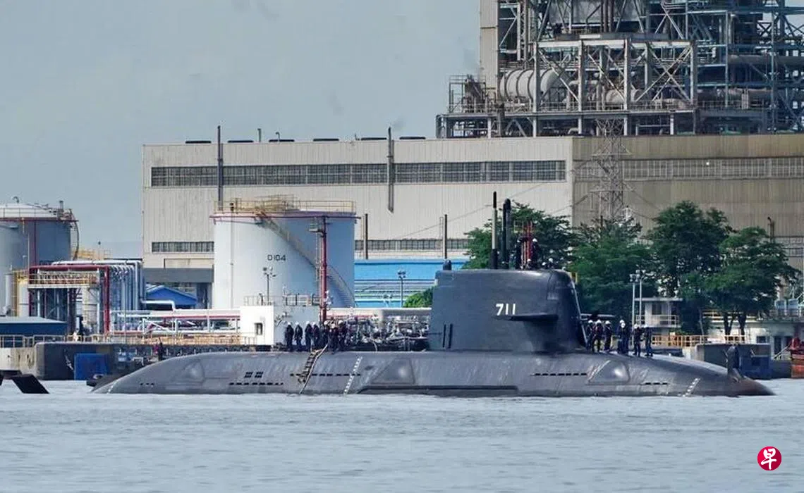 台湾自制潜舰“海鲲号”首次海试| 联合早报