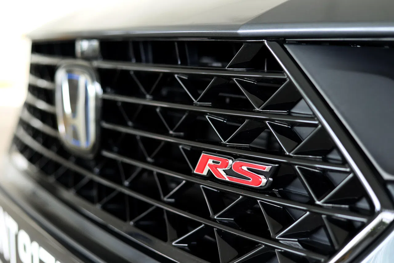 “RS”指“公路巡航”，强调Accord是一款运动风格的顶配车型。（龙国雄摄）