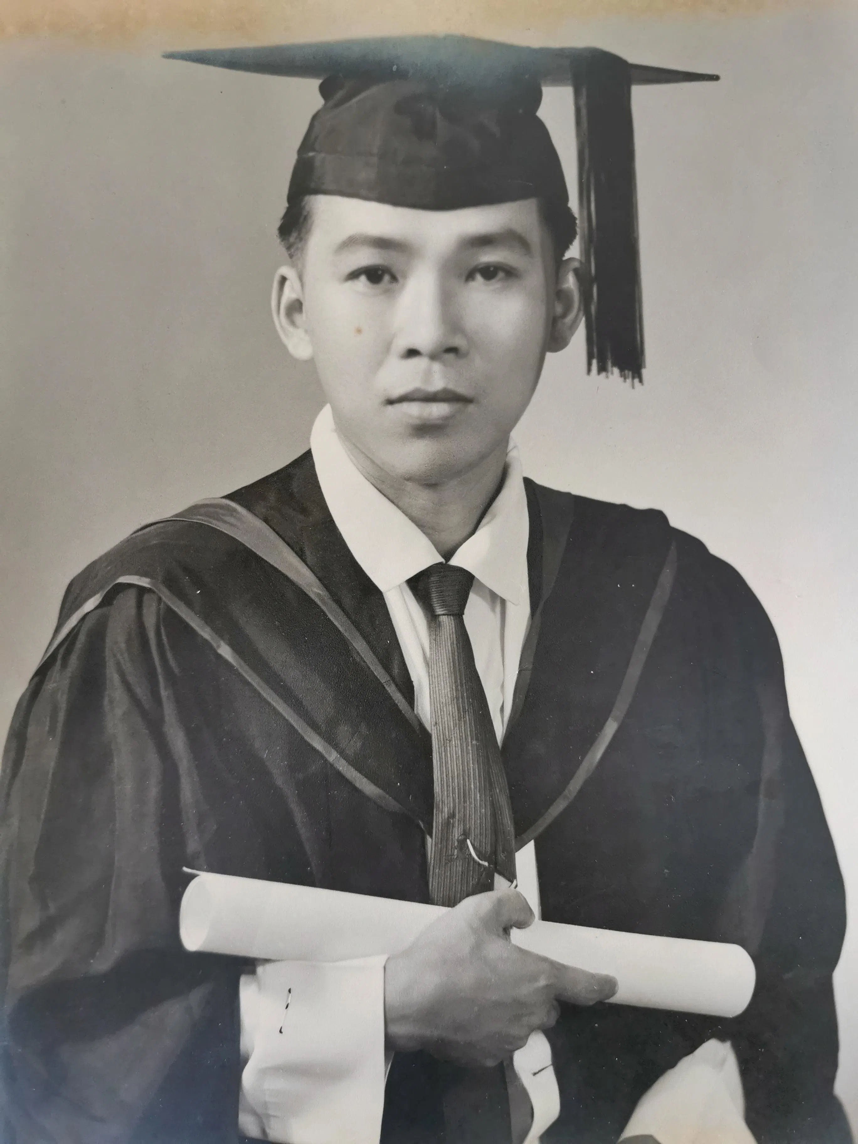1960年，梁明广从南洋大学毕业。（梁明广提供）