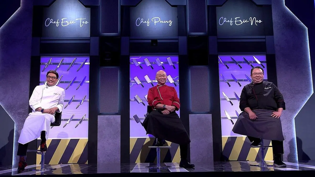 名厨张添来（左起）、冯洱迅和梁明楠坐镇节目。（新传媒提供）