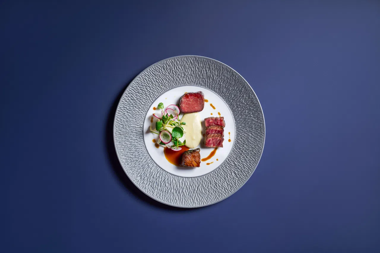 Blackmore Farms和牛三重奏通过烤和牛肉、麹慢烤和牛肉、韩式烧烤等方式将珍贵的和牛肉演绎到极致。（酒店提供）