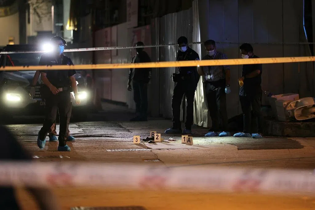 涉火锅店持刀砍前妻 男子将以企图谋杀罪被控