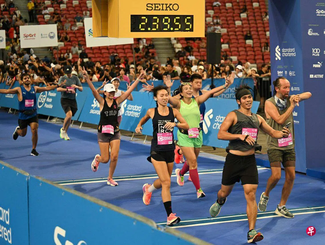 渣打银行新加坡马拉松赛12月1日举行团体接力项目时隔三年回归| 联合早报