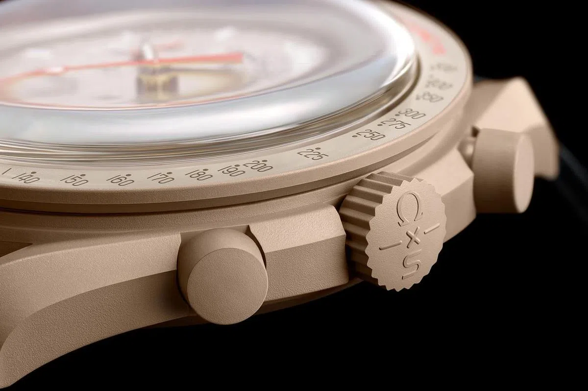 MoonSwatch的表壳是用一种称为BioCeramic的材料制成。（图/Omega/Swatch）