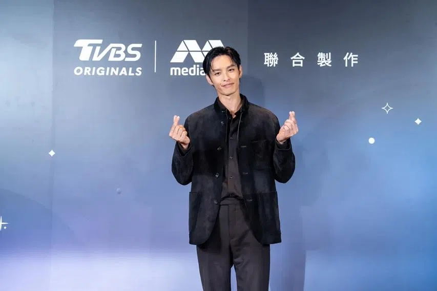 曹佑宁为新戏角色加强肌肉训练。（互联网）