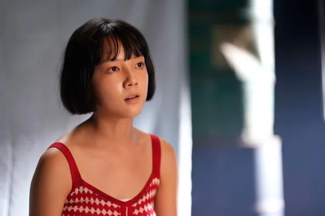 温凯希（林思廷饰）配合网红妈妈演出假失踪，没想到却真的被绑架。（互联网）