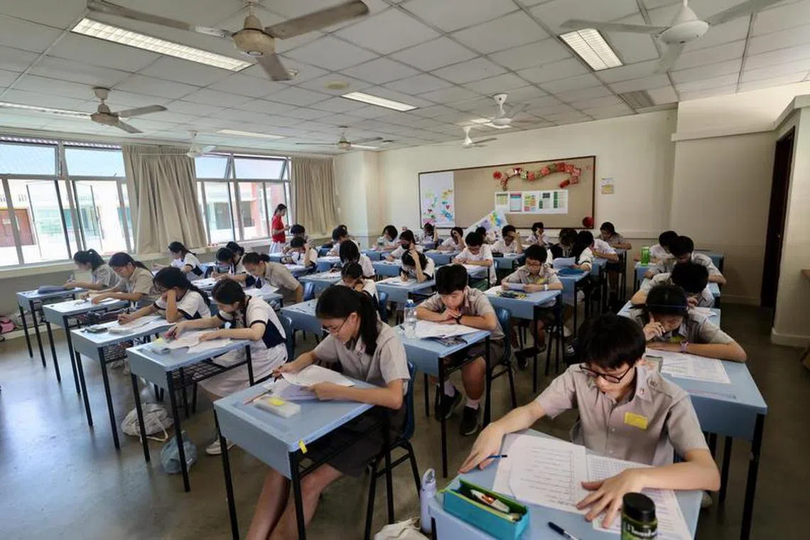 今年全国华文大比拼初赛于3月8日，在南洋女中举行。