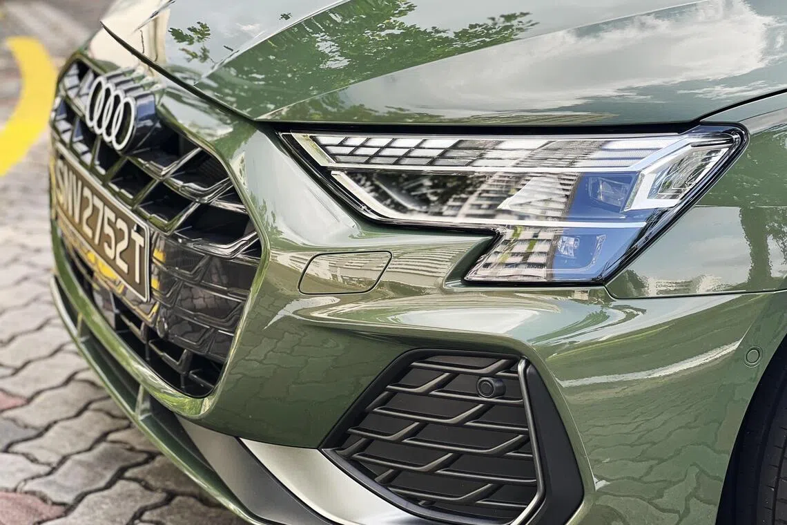 A3底盘稳健，悬挂在处理坑洞与减速带时能有效吸收震动，但不会过度松散，保留了该有的韧性。（吴庆康摄）