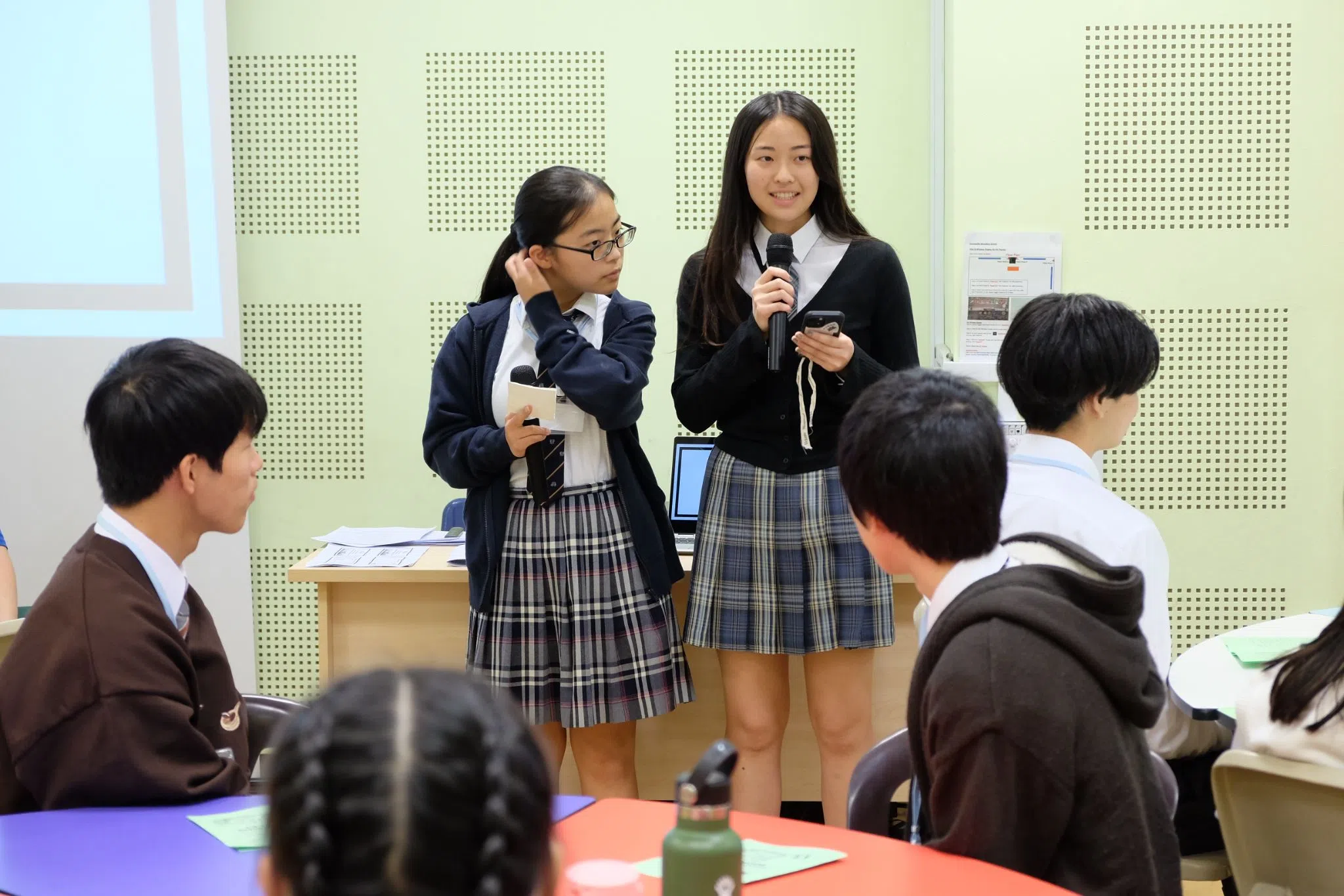 日本学生代表对丰嘉中学的欢迎表示感谢。（丰嘉中学提供）