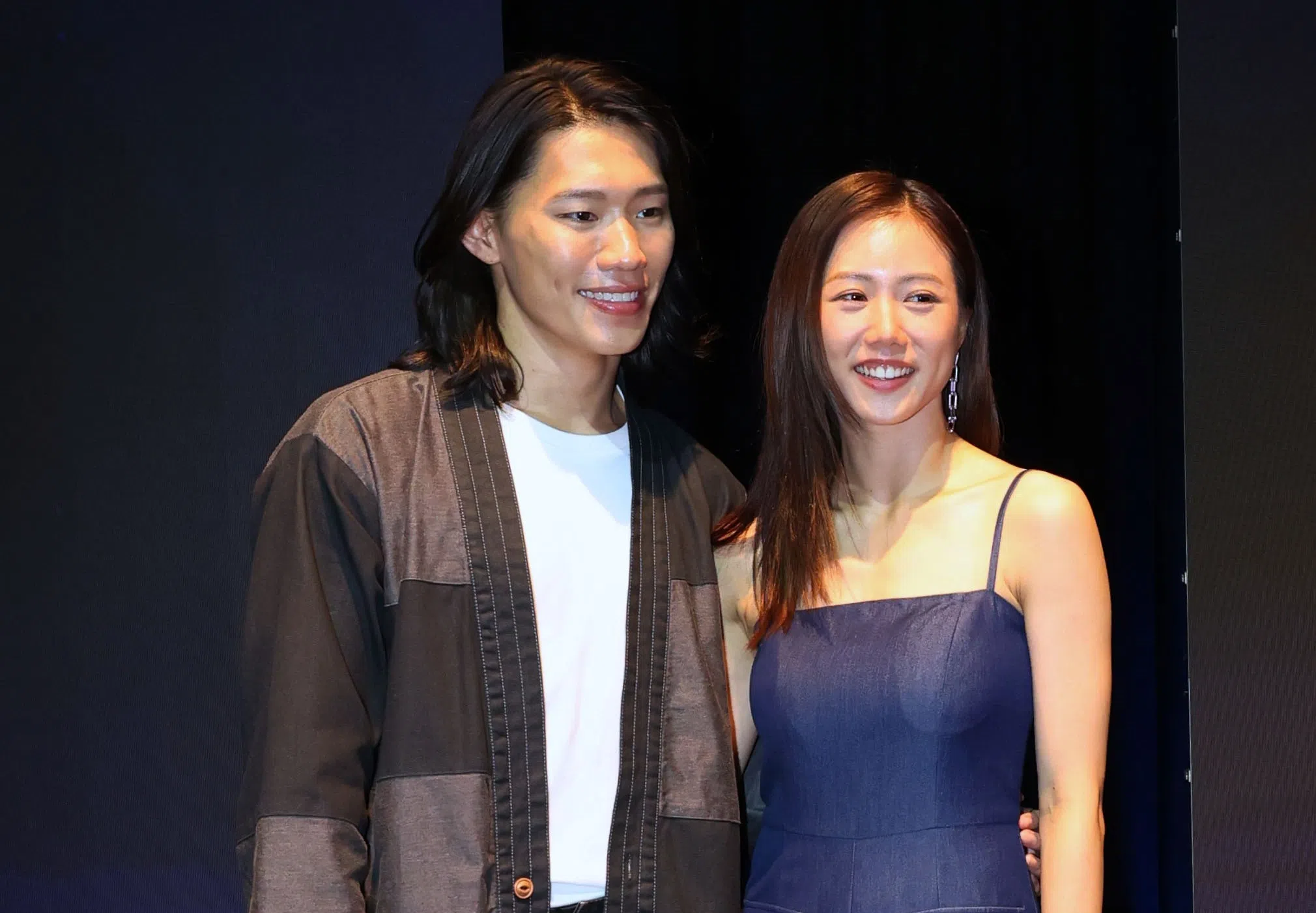 夫妻档沈伟洋（左）和马䲰娗双双晋级。（新明日报提供）