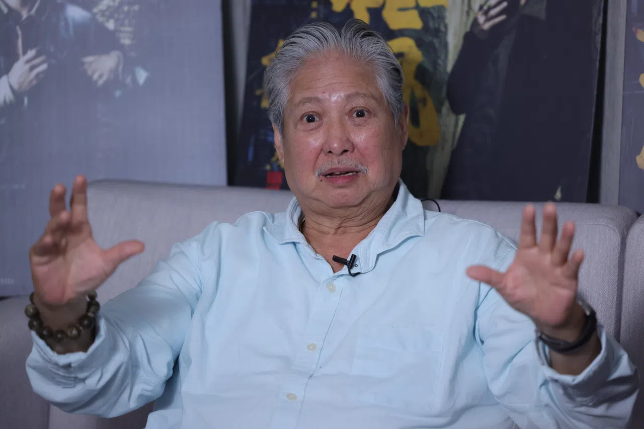 洪金宝笑谈童年时在九龙城寨的生活点滴。（邵氏机构提供）