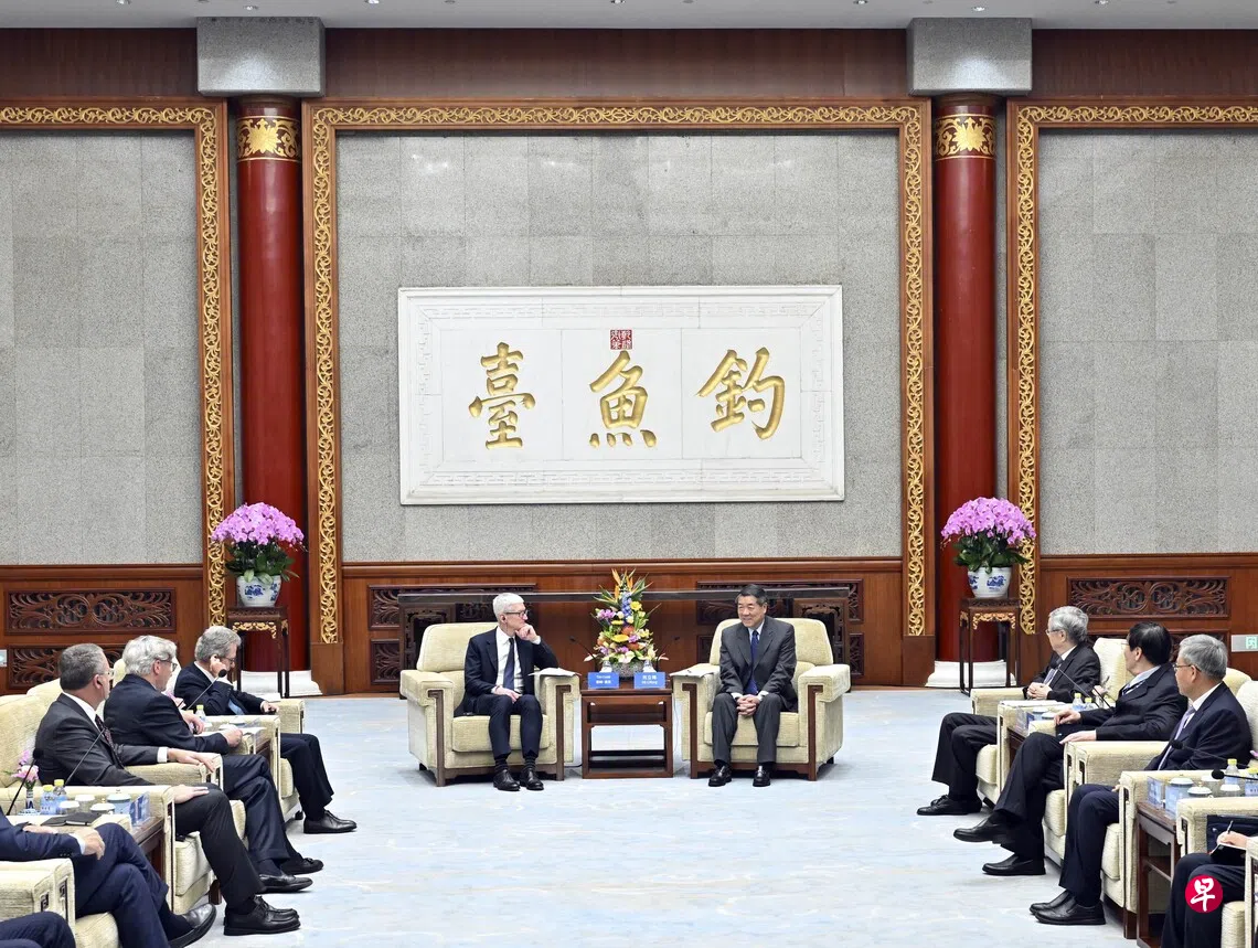 清华经管顾委会会议97岁朱镕基托人问候| 联合早报