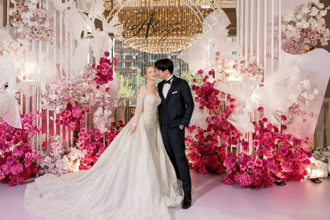 徐新洋与俄籍女友Soa爱情长跑八年结婚。（互联网）