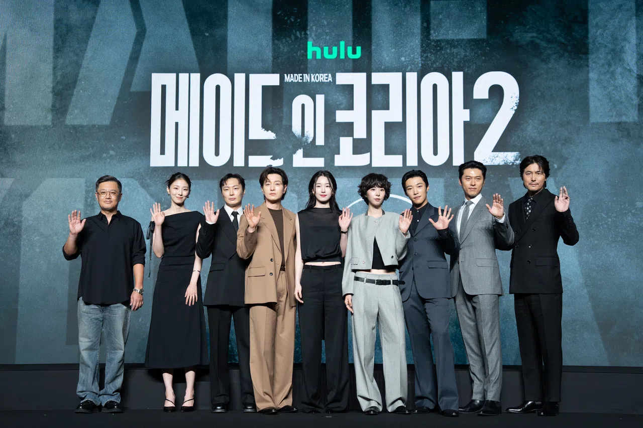 第二季《韩国制造》导演（左一）与演员在9月2日早上在首尔举行记者会造势。（Disney+提供）