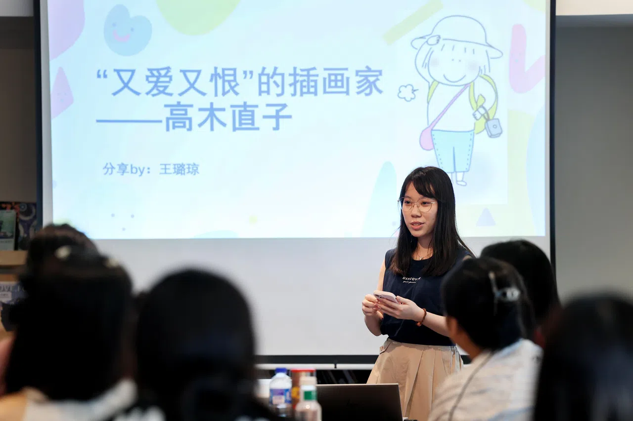 王璐琼认为，若想创作须大胆去记录那些触动心灵的瞬间，无论是喜悦还是痛苦都能成为前进的力量。（龙国雄摄）