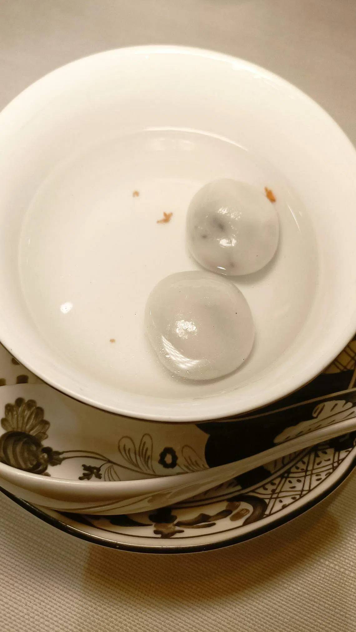 黑芝麻馅料的宁波汤圆皮薄而滑，嚼劲佳。（黄亿敏摄）