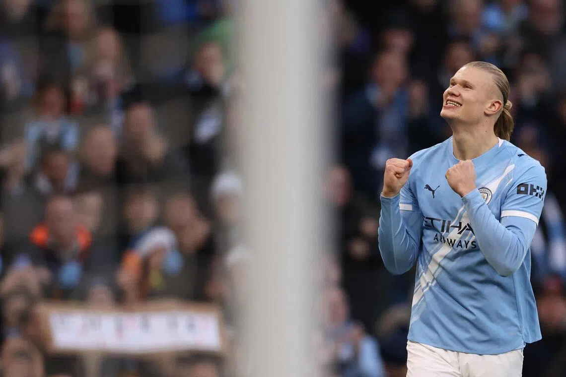 哈兰德在曼市3比0大胜西哈姆的联赛中两射一传，再次成为球队夺冠的大功臣。（法新社）