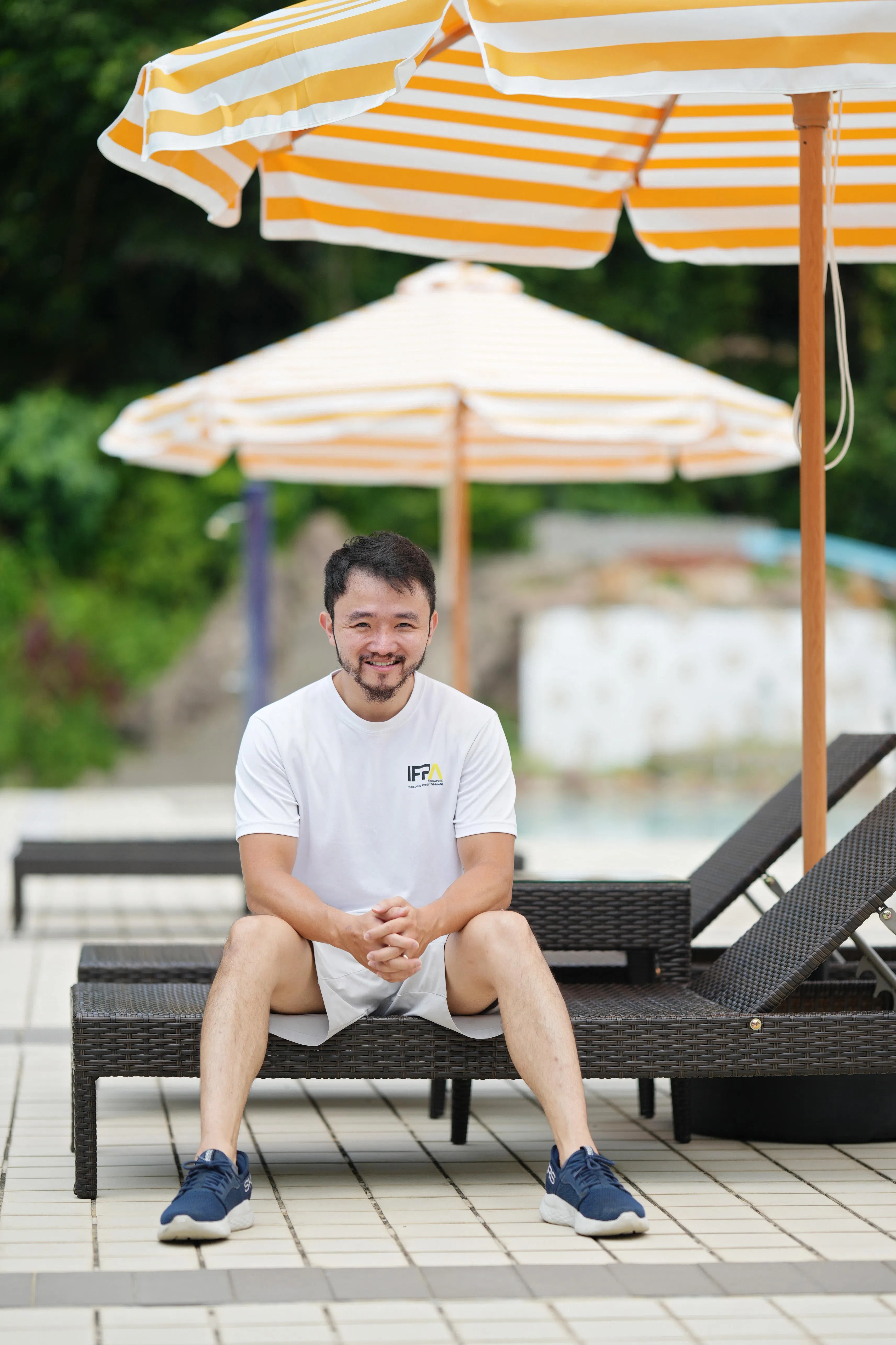 曾卫良去年辞去投资分析师工作，成为私人健身教练，同时经营居家健身器材公司Carbyne Fitness以及提供私人教练培训课程与认证的IFPA。（谢智扬摄）