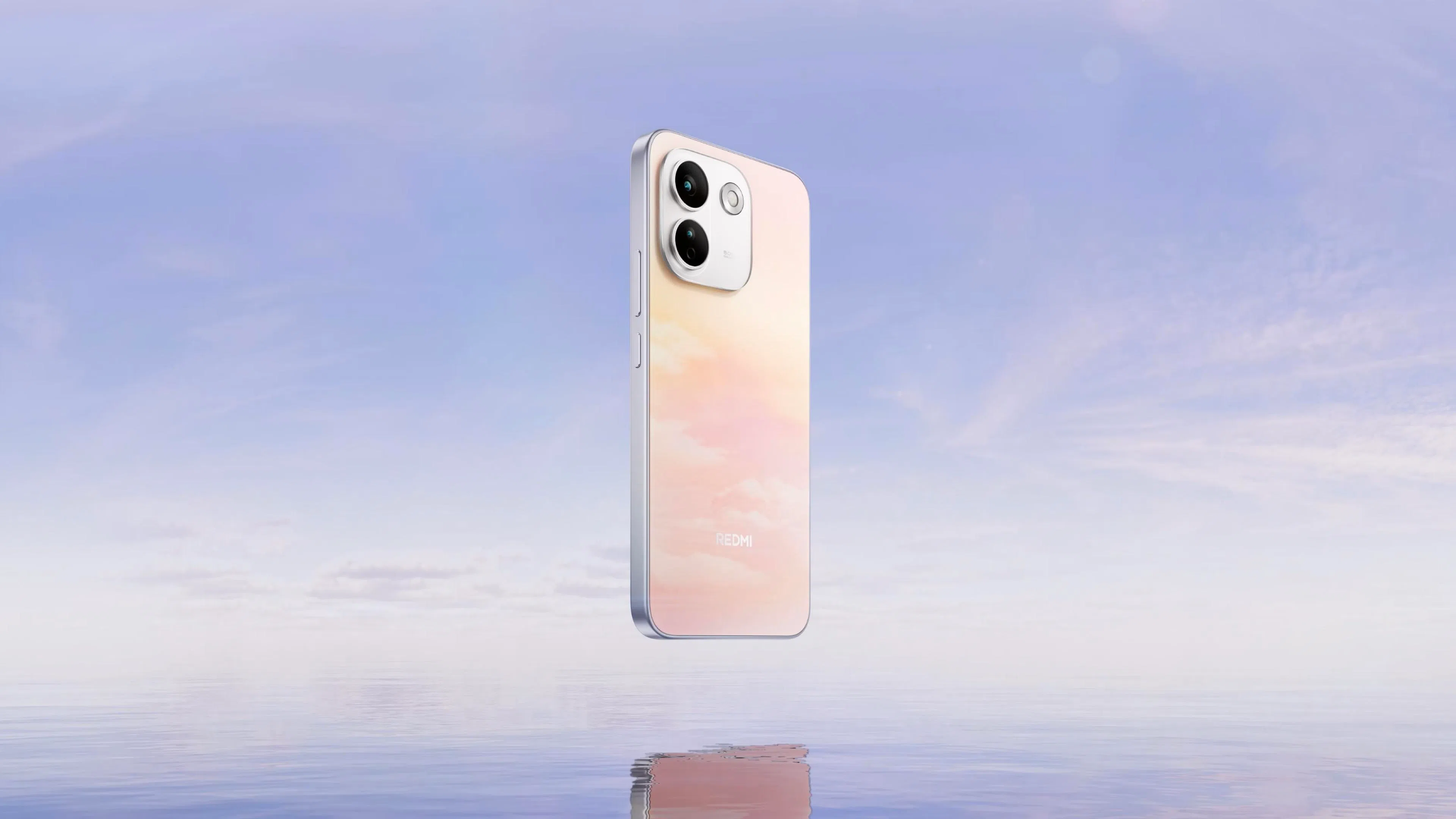 在阳光照射下，红米Note 17 Pro Max的曜变橙版呈现渐变色彩。（厂商提供）