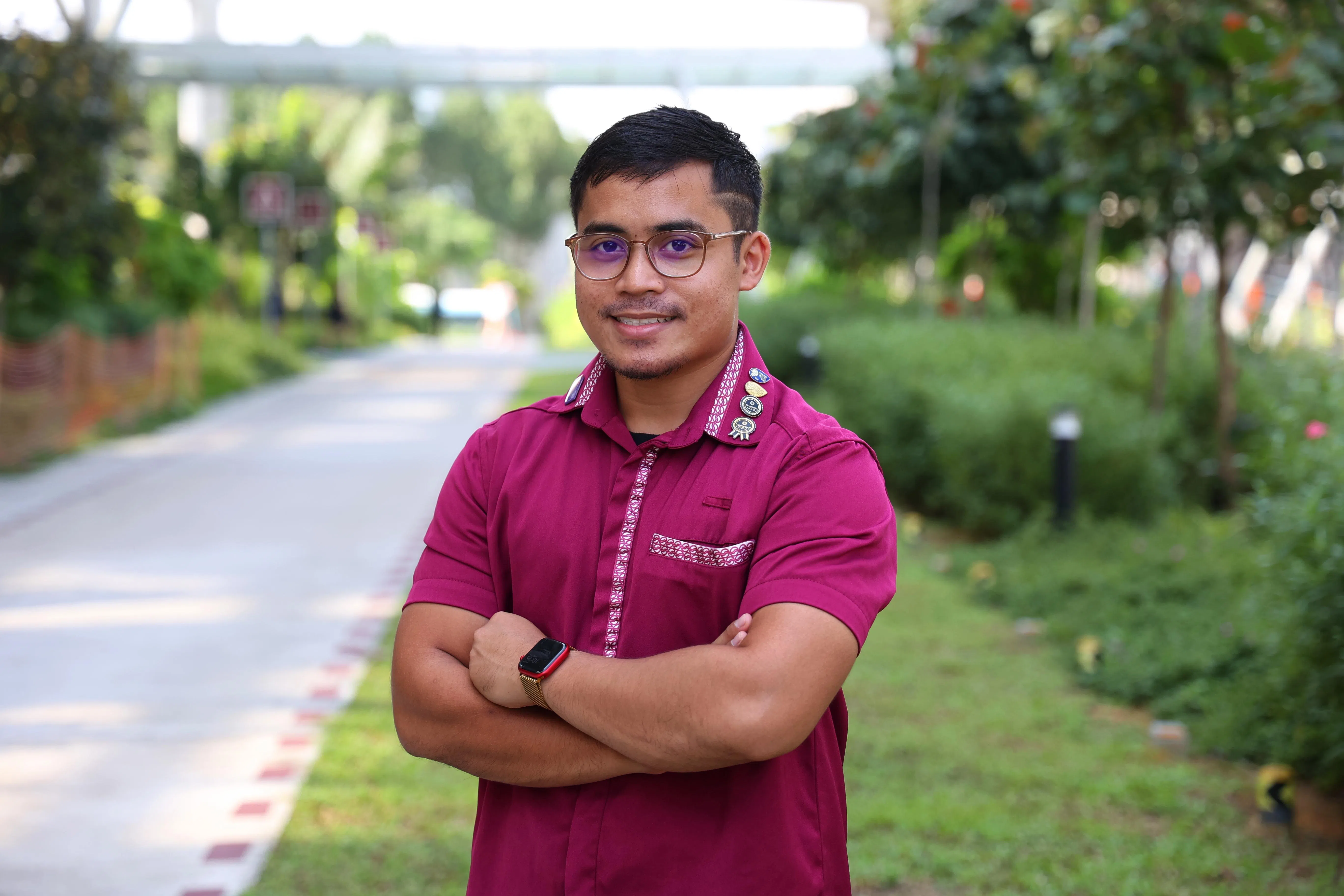 SMRT巴士车长沙基尔说：“无论对方会否回应，我都会主动先向乘客打招呼，因为只要我真心释出善意，乘客是能感受到的。”（林明顺摄）