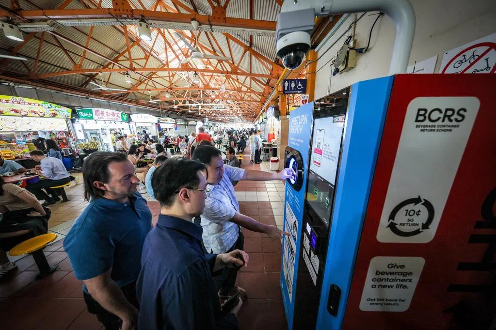 饮料瓶罐退费制正式开跑 业者仍清旧货部分摊贩或起价