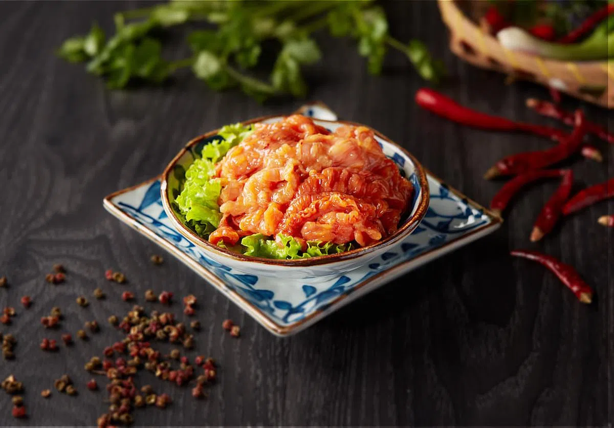 珊瑚蚌是红海参的内脏，口感爽脆弹牙。（餐馆提供照片）