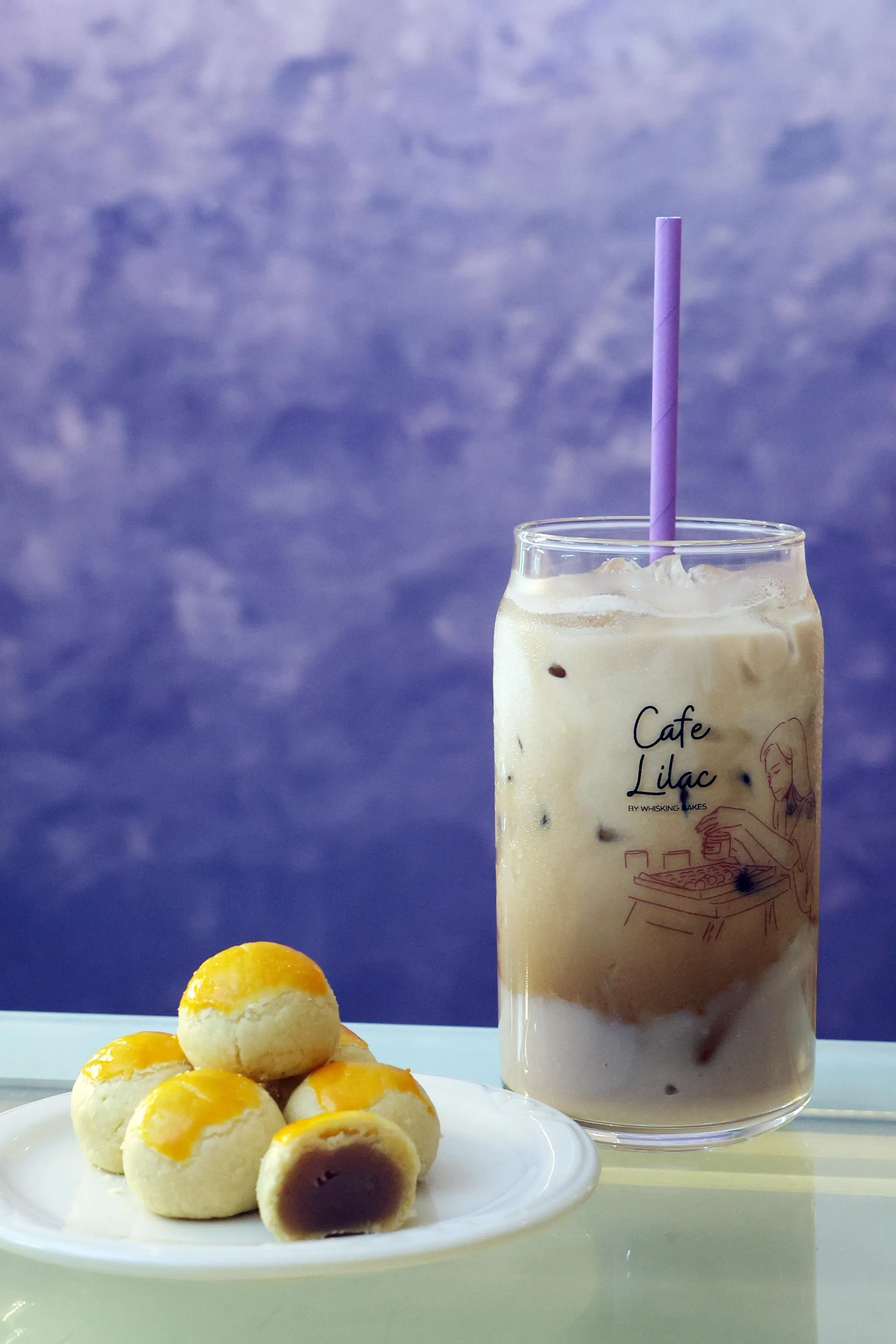 Cafe Lilac by Whisking Bakes有人气芋泥挞和芋泥拿铁。（邝启聪摄）