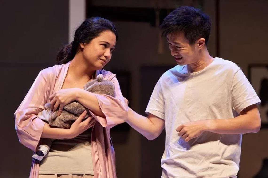 在“The Fourth Trimester”中饰演焦头烂额的新手妈妈Samantha，是詹文倩最喜欢的角色之一。（取自詹文倩个人网站）