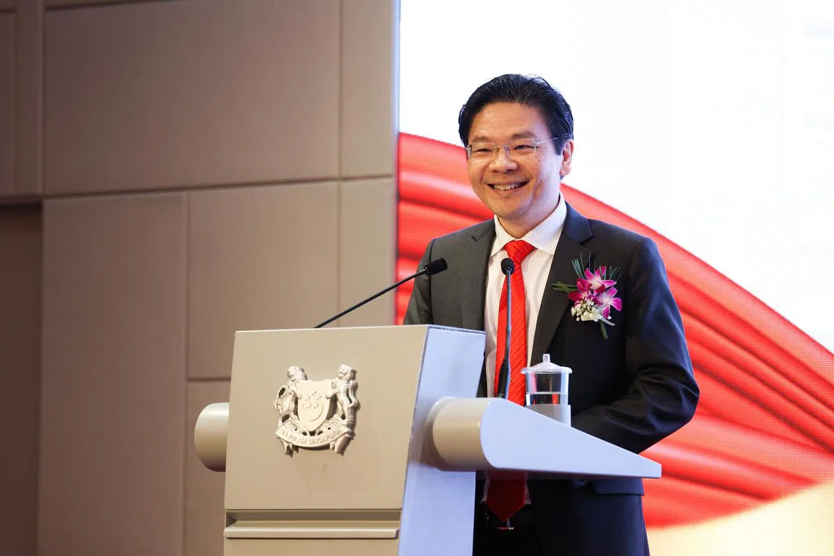 副总理兼财政部长黄循财星期六以主宾的身份，为新加坡黄氏总会新大厦开幕典礼致辞。（李冠卫摄）