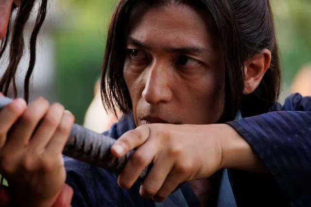 柔术高手玉木宏帅气参战，可惜戏份不多。（互联网）