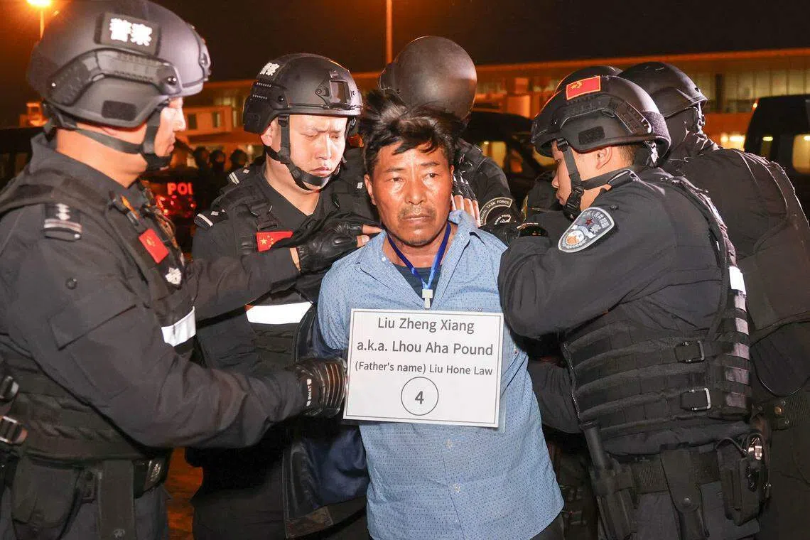 
  
刘正祥为果敢自治区委员、城市发展管理局局长。
    （新华社）