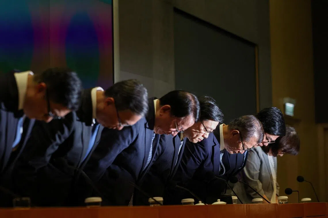 香港房屋局局长何永贤为宏福苑大火承担政治责任请辞