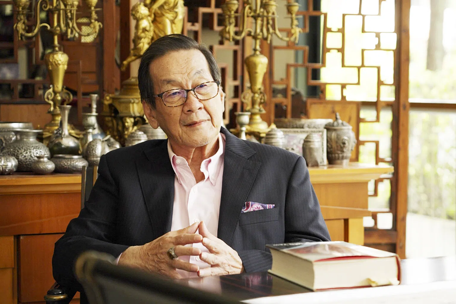 新加坡前驻华大使陈燮荣获颁2025年通商中国成就奖。（受访者提供）