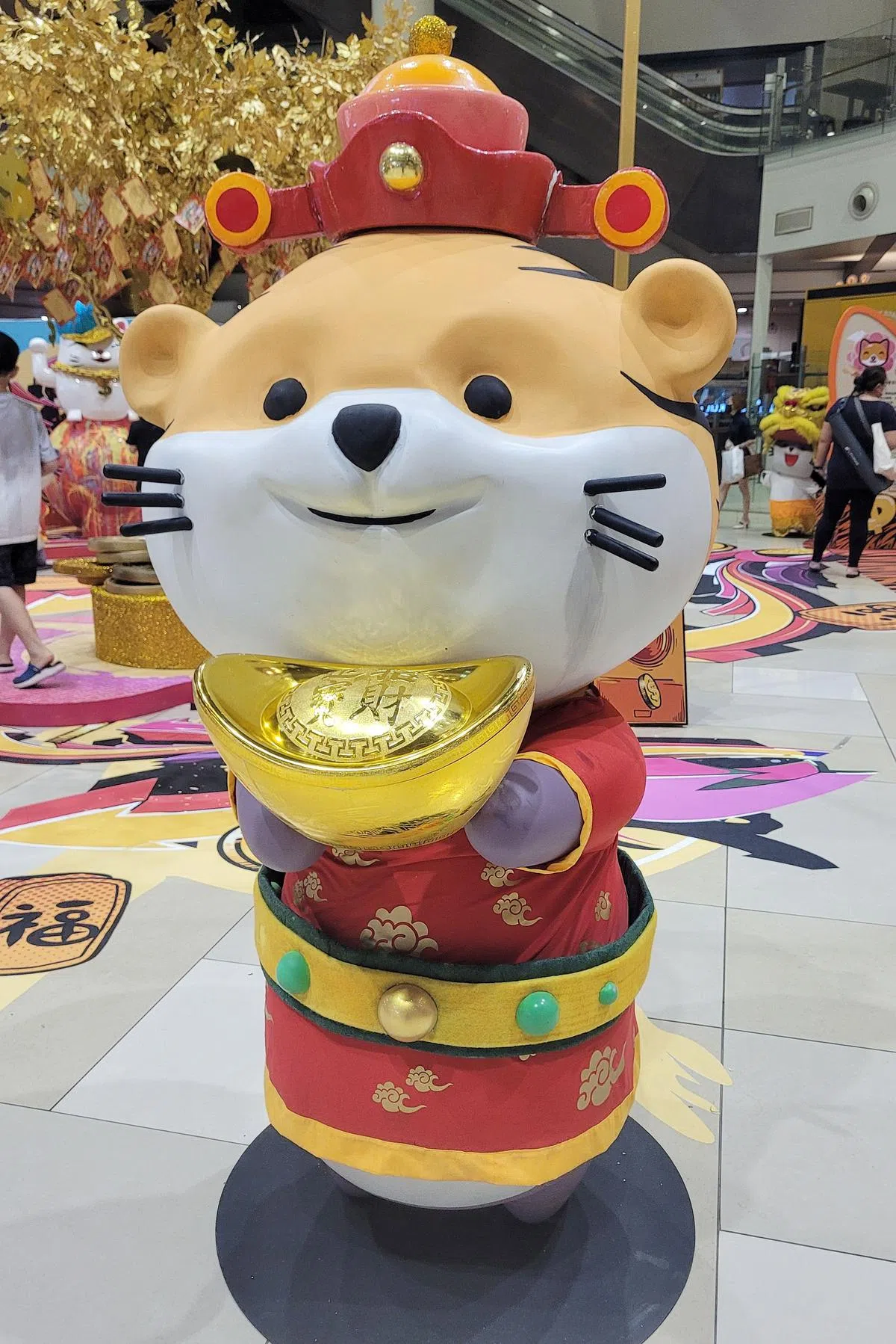 去年的水獭吉祥物变装为老虎。（档案照）