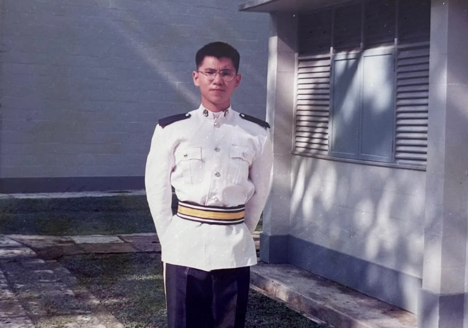 林靖国理工学院毕业后加入警察部队，边工作边攻读特许公认会计师公会的专业会计文凭。（受访者提供）