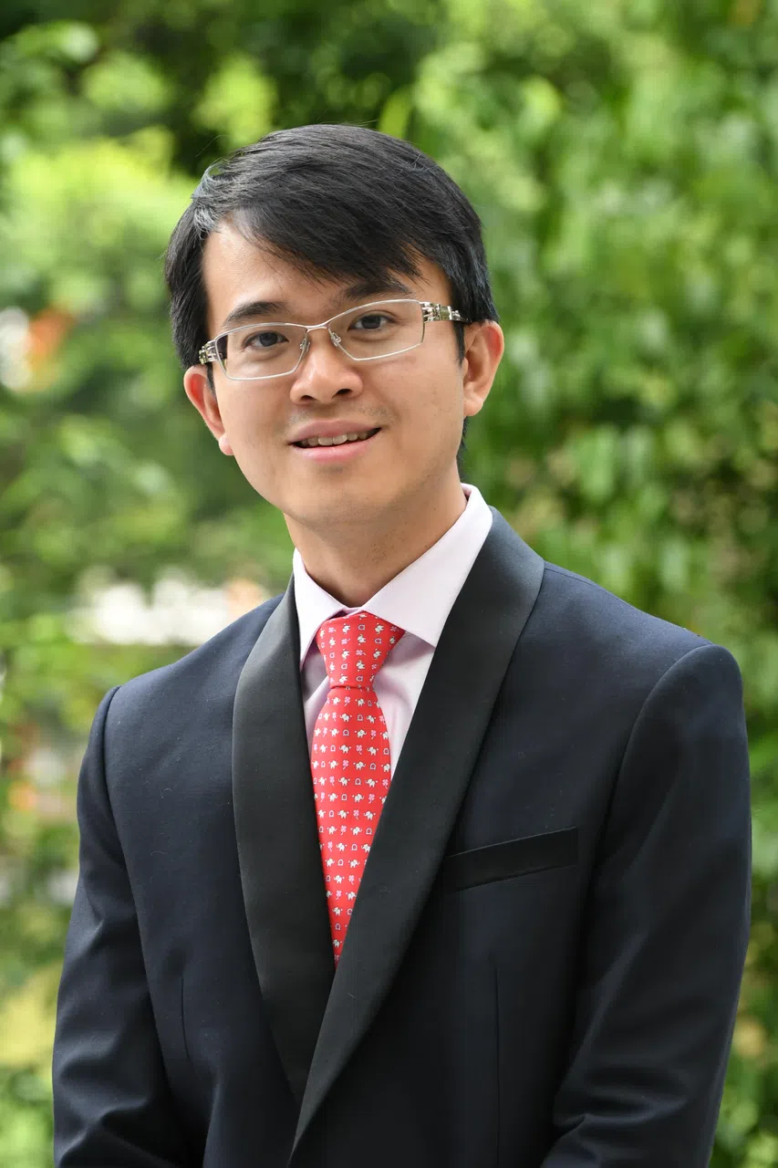 也是禁毒卫士的心理卫生学院戒瘾部副主任兼国立成瘾治疗服务资深专科顾问刘镇光医生指出，在反毒品宣导上要注意同青少年的沟通方式，比如不能用类似‘传道’的方式和他们交谈，不然会有负面效果。（心理卫生学院提供）