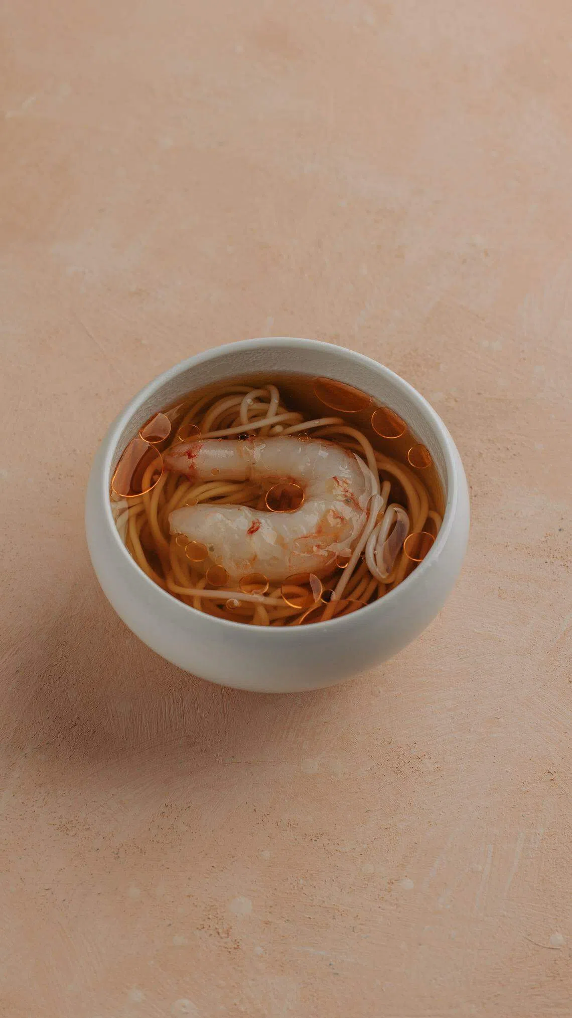 日式虾素面是赫鲁的代表菜之一。（餐馆提供）