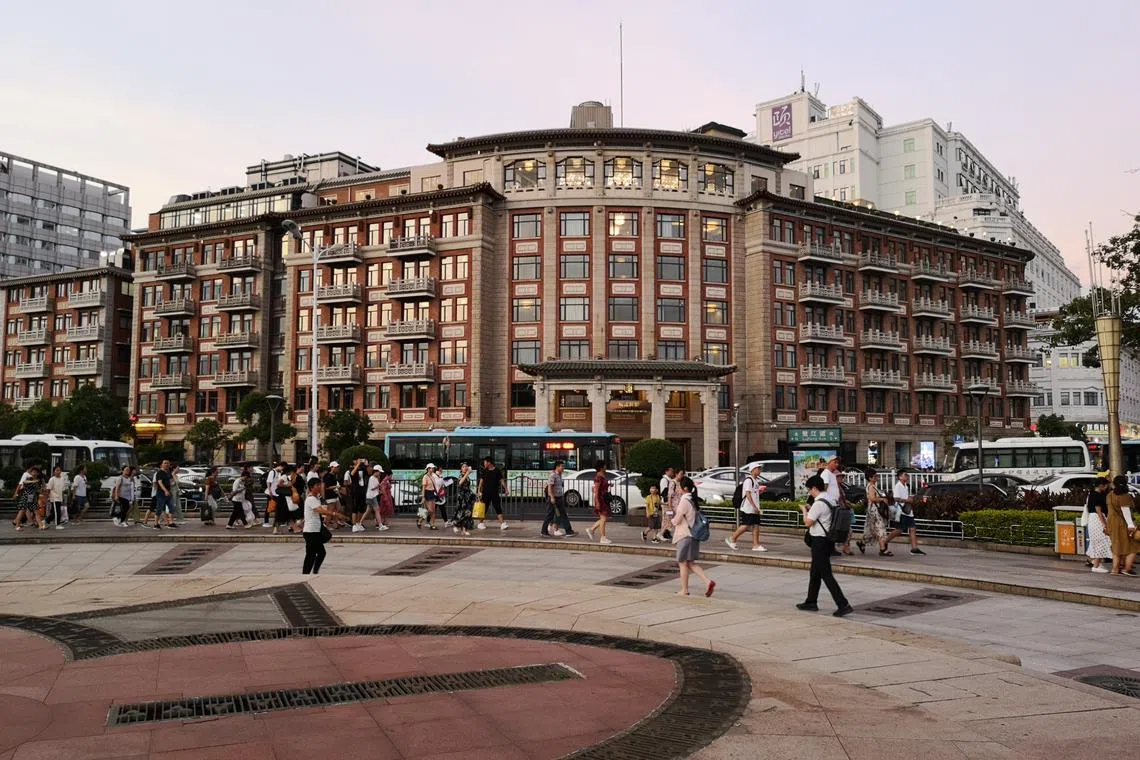 具典型嘉庚特色的鹭江宾馆。（黄匡宁摄）