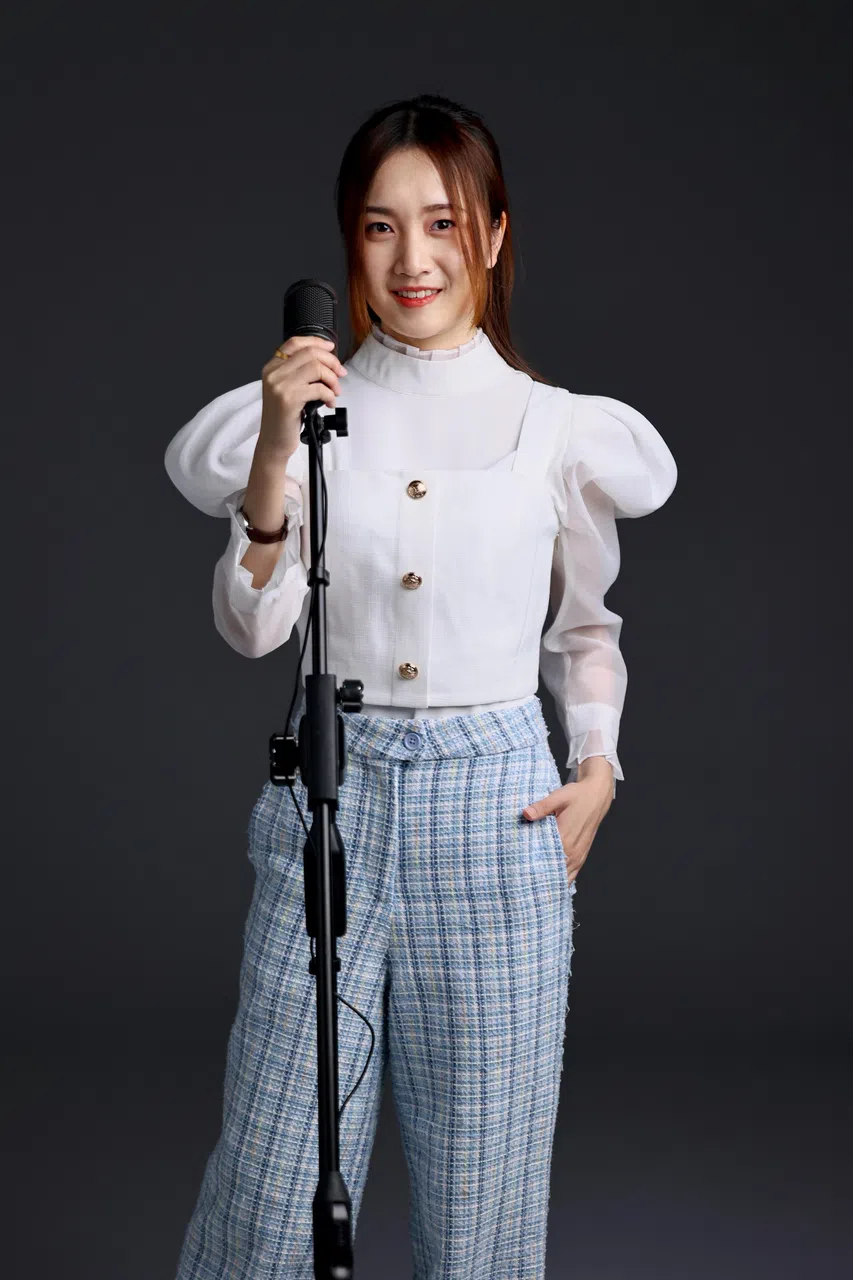 蔡咏琪很高兴以《中国好声音》让大家认识自己，希望以后能有代表作品。（龙国雄​摄）