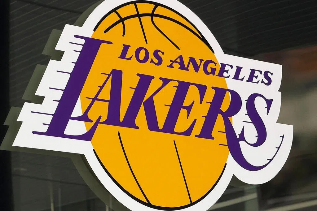 巴斯兄弟姐妹望售NBA湖人股份 控股老板珍妮公开反对