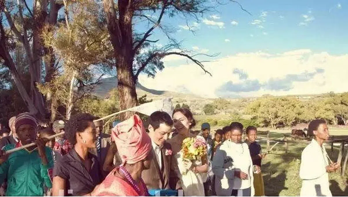 吴彦祖和Lisa S选择在定情之地南非结婚。（互联网）