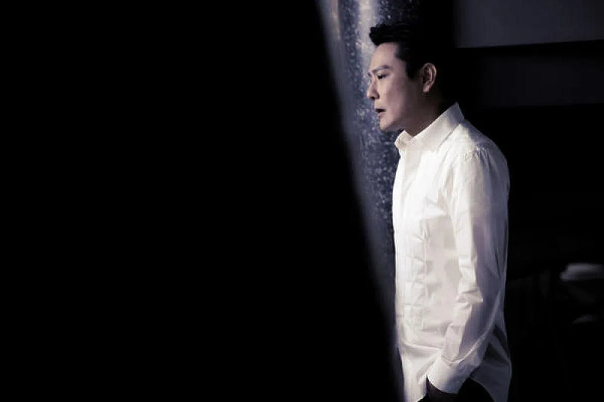 抵制与声援张信哲的声音都有，但他的事业无疑已经受到损失。（互联网）